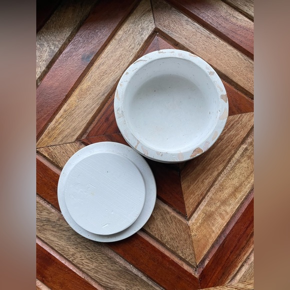 Concrete Trinket Jar - Picture 3 of 9